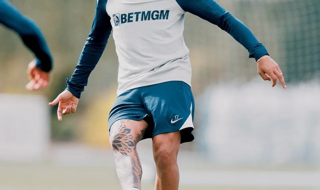 开云中国-重新投入工作！热刺官方发布训练图集