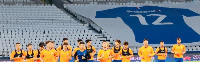 直击泰山队22人训练，主力缺席已成定局，韩鹏相信球员的能力