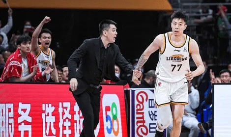 开云官网-张镇麟：转会后杨鸣叮嘱我不要有高高在上样子，保持饥饿感